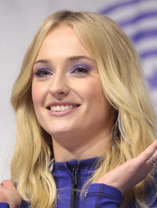 Sophie Turner Biography, Wiki, Net Worth, Age, Partner, Children, Health, Religion & Ethnicity
