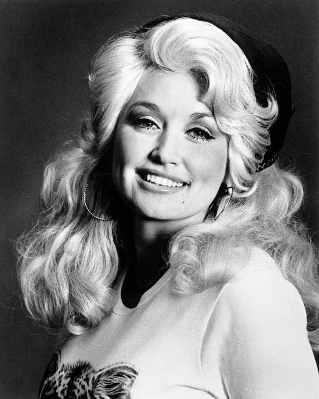 Dolly Parton Net Worth (2026), Biography, Age, Height, Weight, Ethnicity, Religion, Husband, Children, Lifestyle